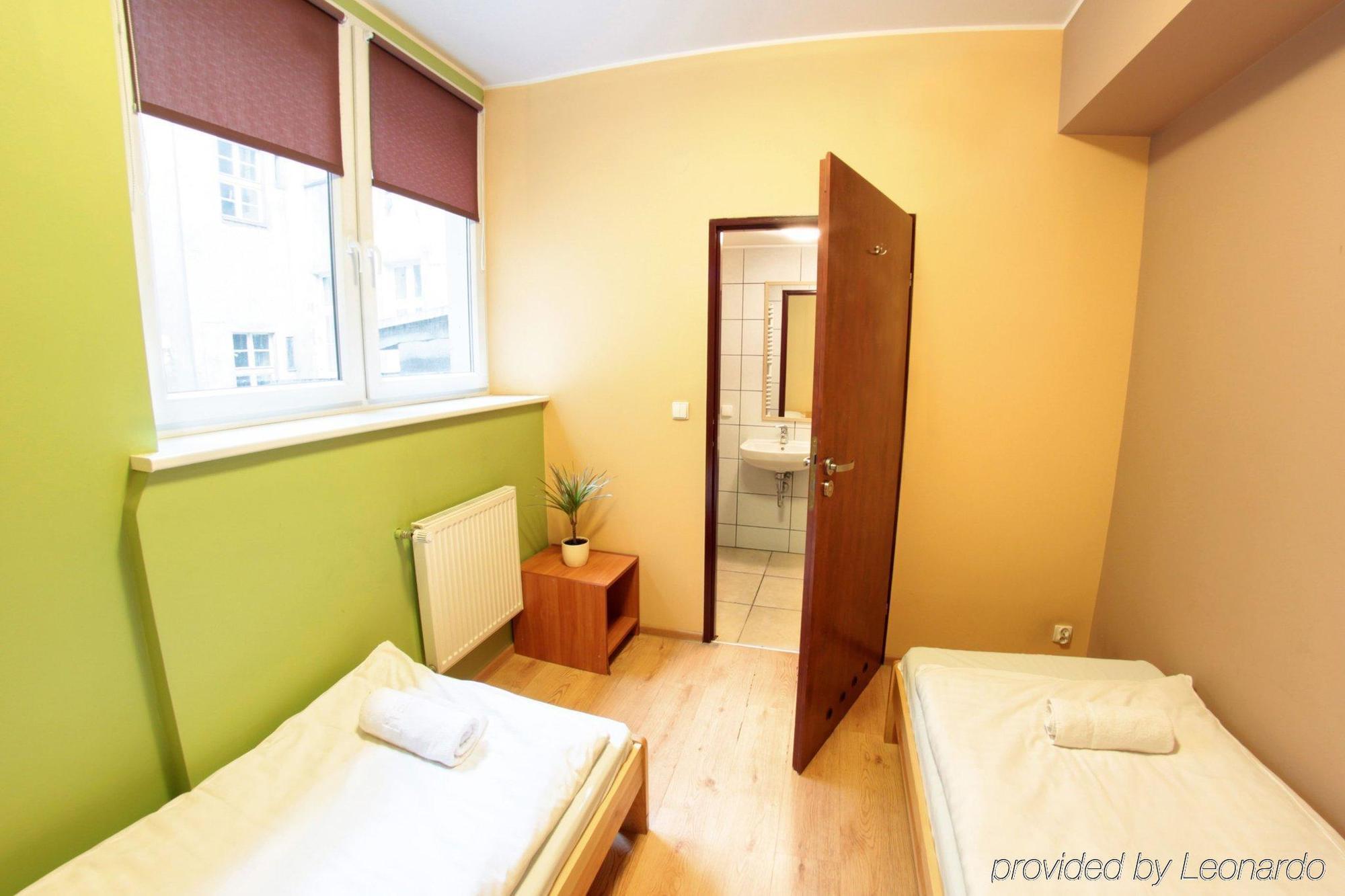 Frolic Goats Hostel พอซนาน ห้อง รูปภาพ