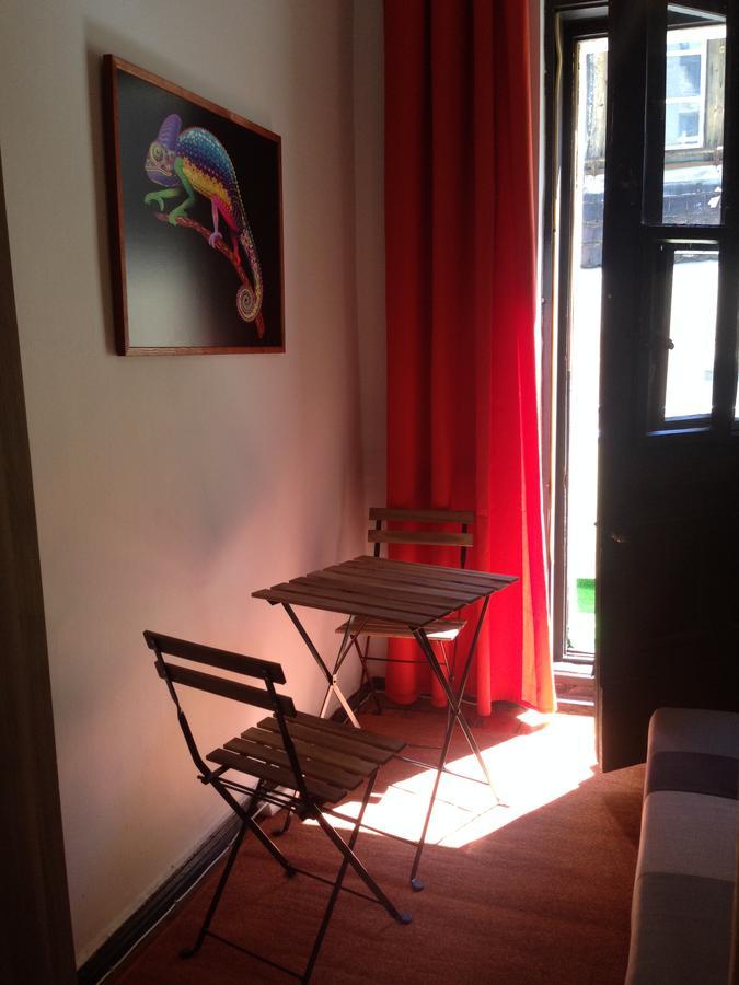 Frolic Goats Hostel พอซนาน ภายนอก รูปภาพ