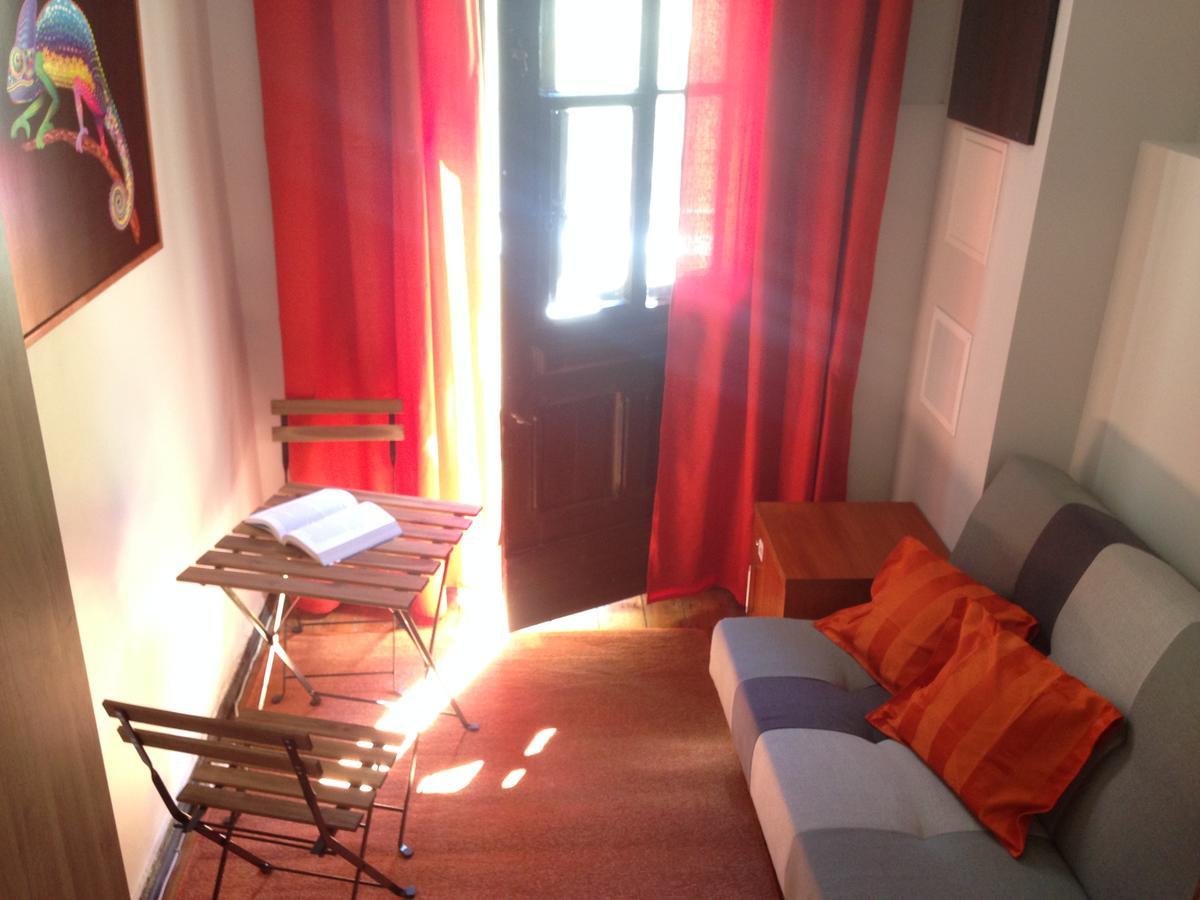 Frolic Goats Hostel พอซนาน ภายนอก รูปภาพ